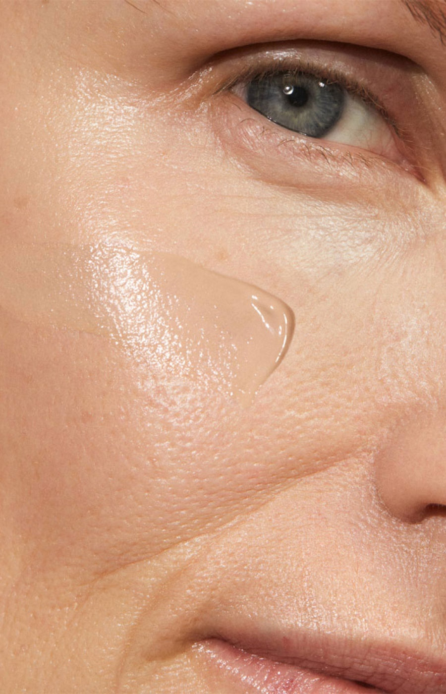 Fond de teint semi-mat - Peptides & acide hyaluronique - 30 ml